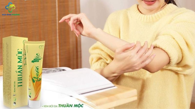 Kem bôi da thảo dược là dòng sản phẩm chăm sóc da có nguồn gốc từ thiên nhiên