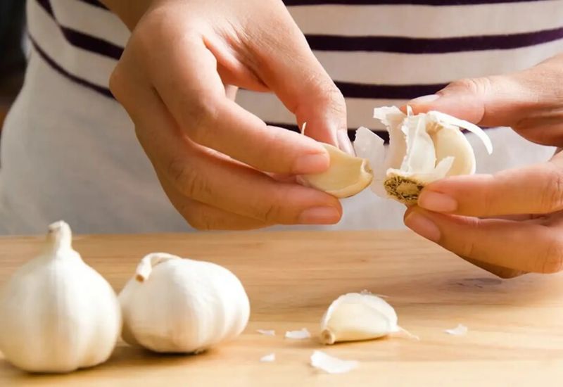 Ứng dụng da liễu của chiết xuất tỏi bôi ngoài da